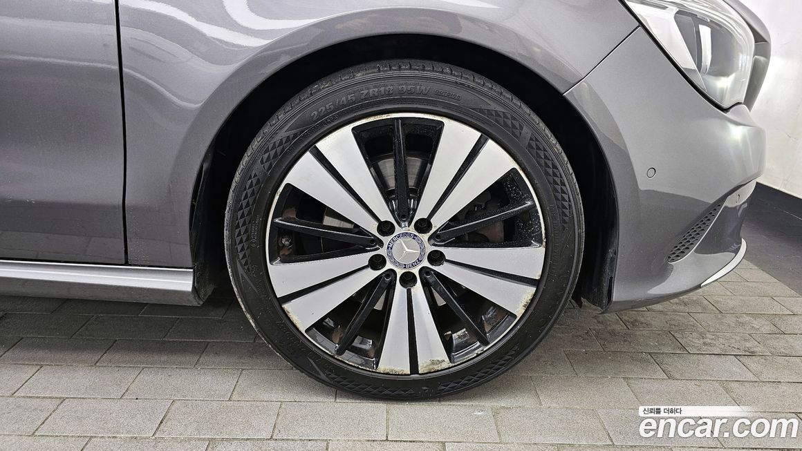 Mercedes-Benz CLA-Class 2017