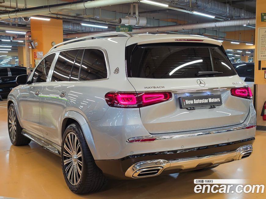 Mercedes-Benz GLS-Class 2023