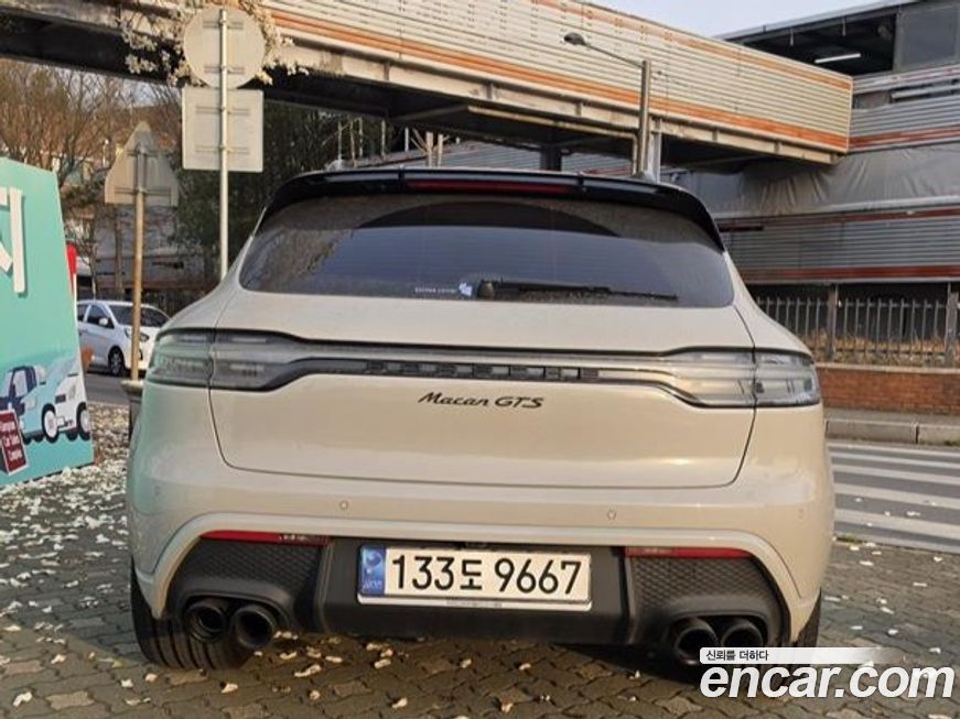 Porsche Macan 2023