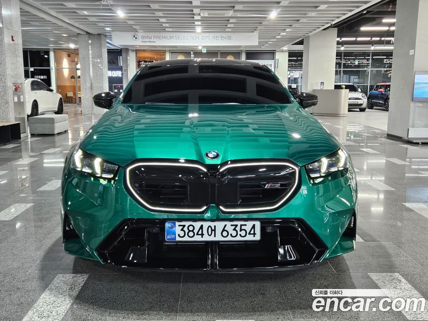 BMW M5 2025