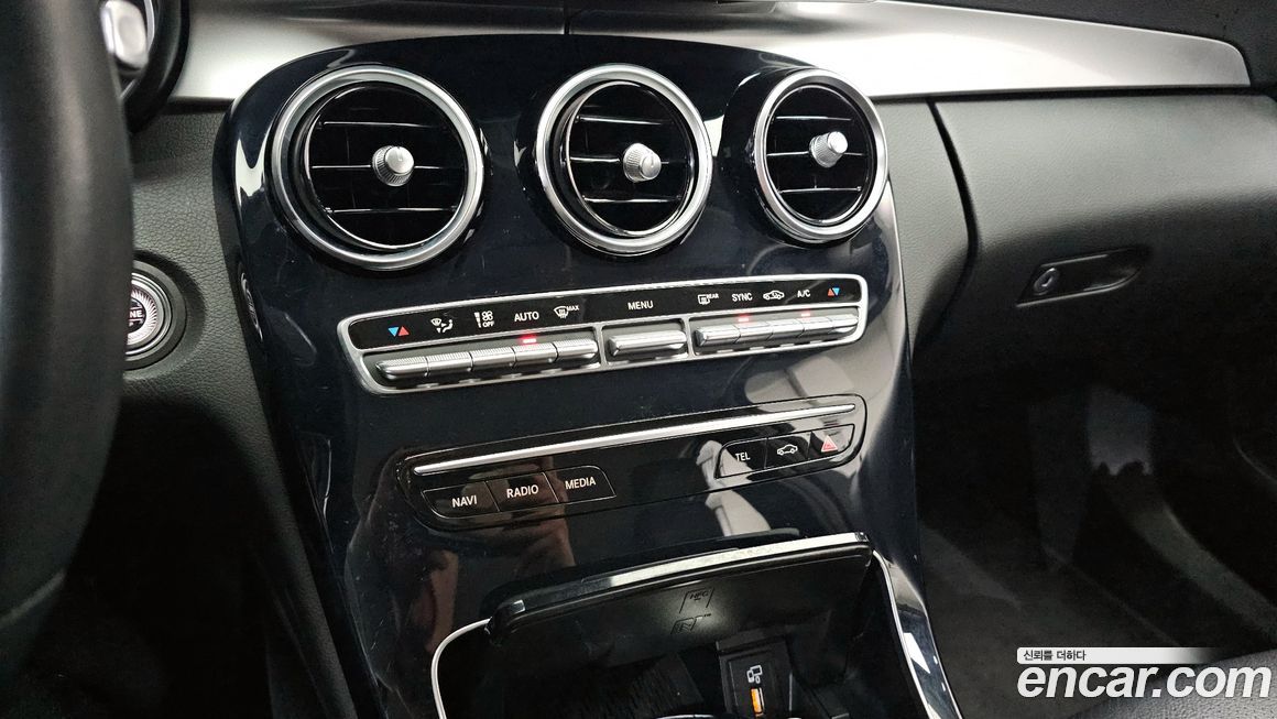 Mercedes-Benz C-Class 2020