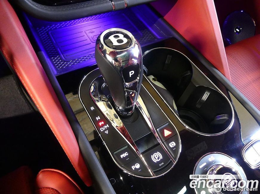 Bentley Bentayga 2023