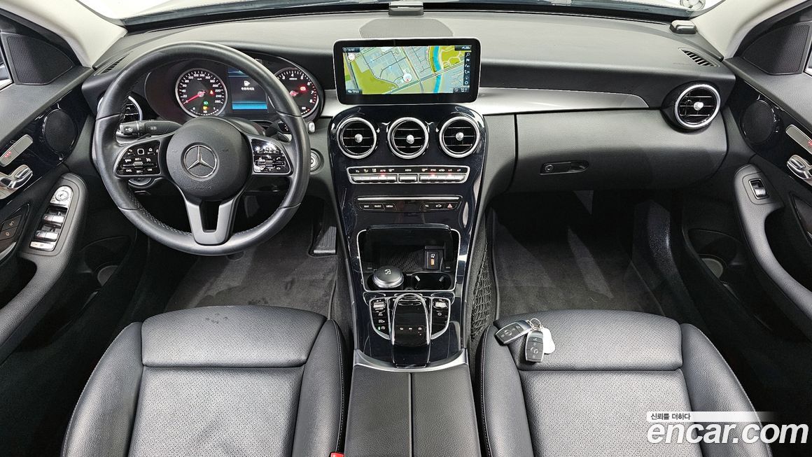 Mercedes-Benz C-Class 2020