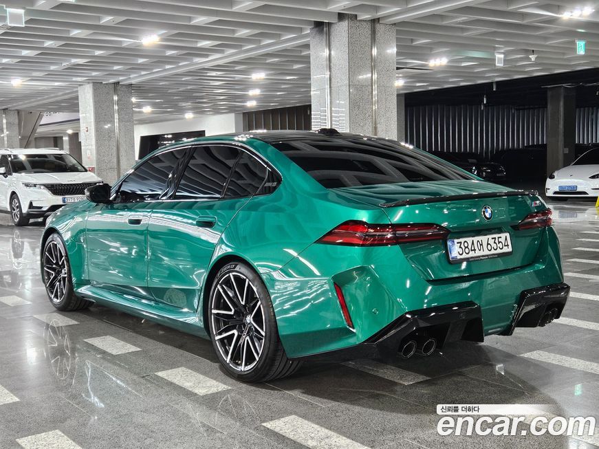 BMW M5 2025