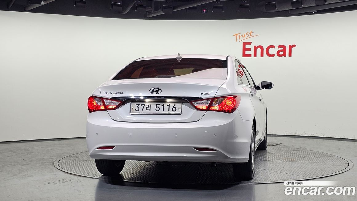 Hyundai Sonata 2011