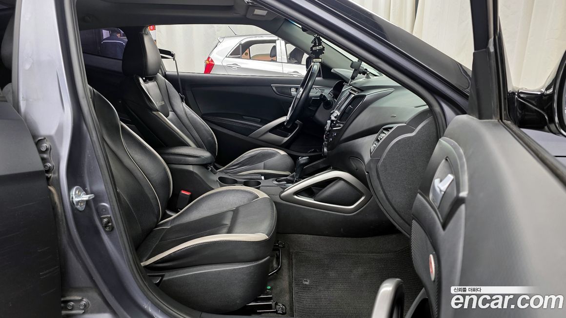 Hyundai Veloster 2014