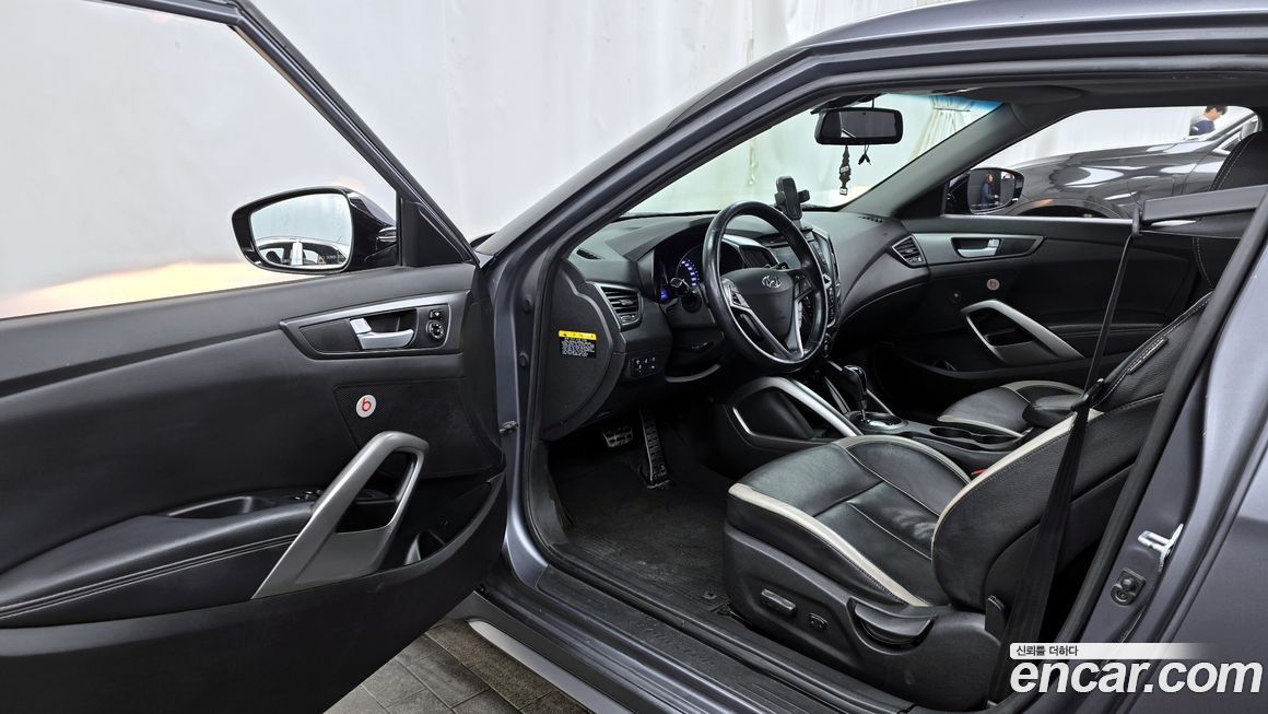 Hyundai Veloster 2014