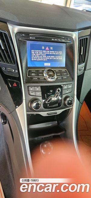 Hyundai Sonata 2010