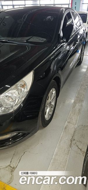 Hyundai Sonata 2010