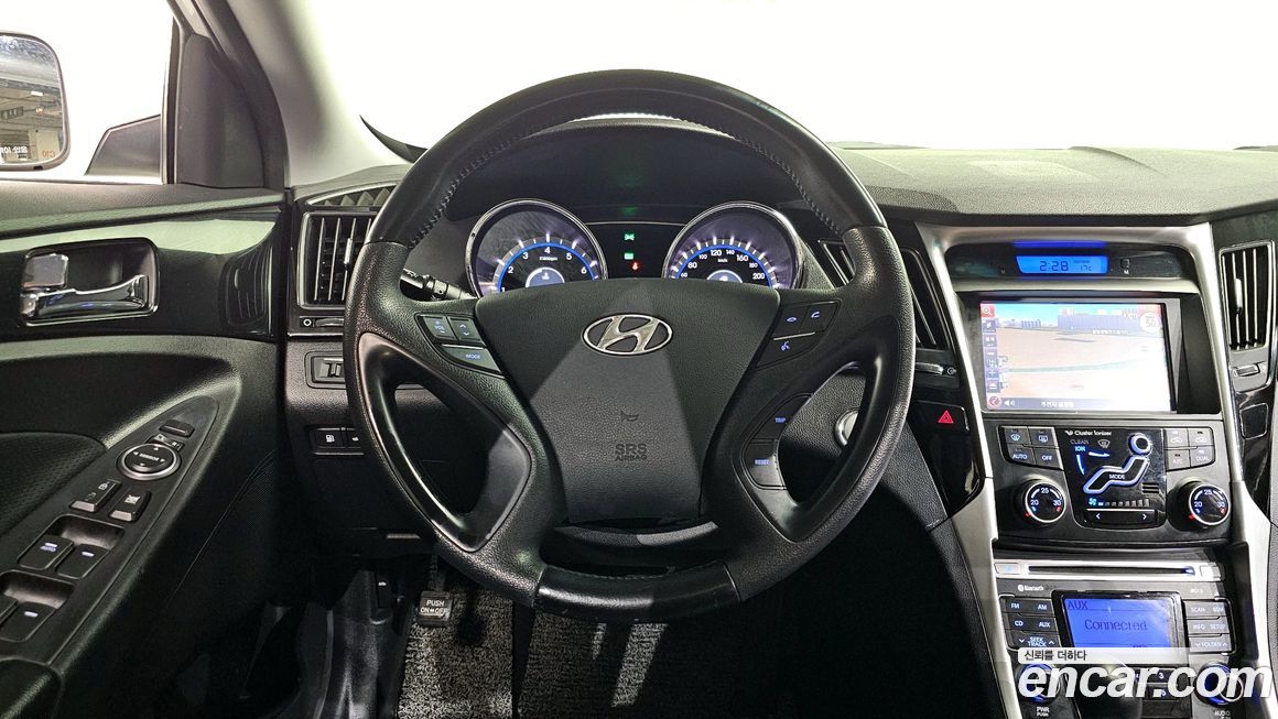 Hyundai Sonata 2011