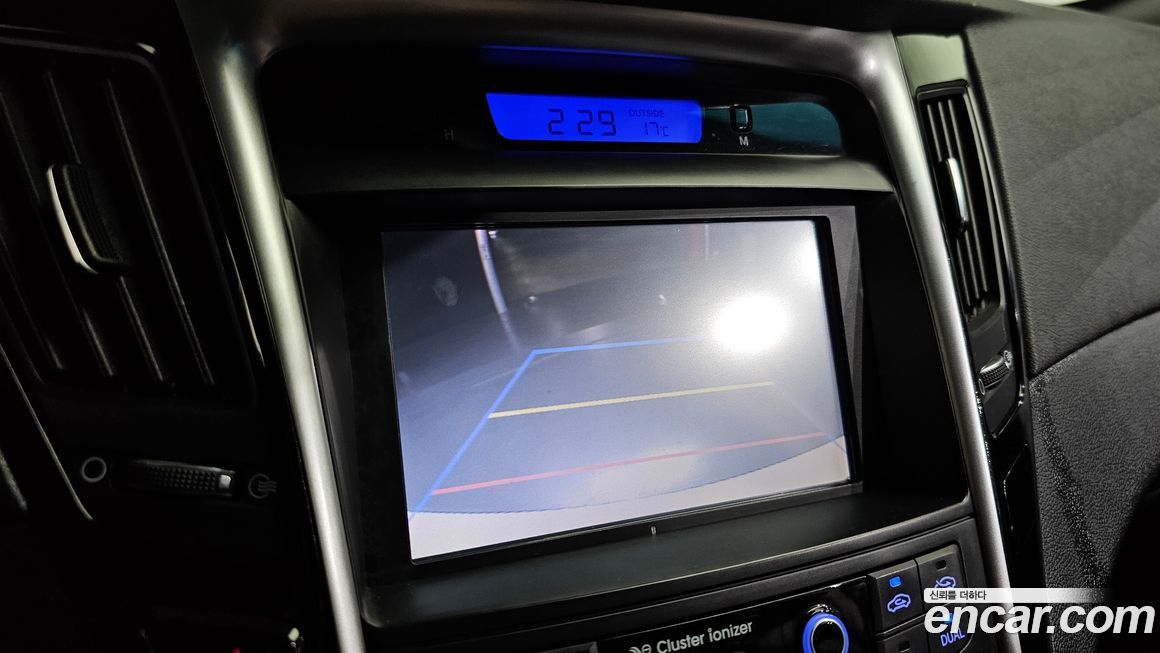 Hyundai Sonata 2011