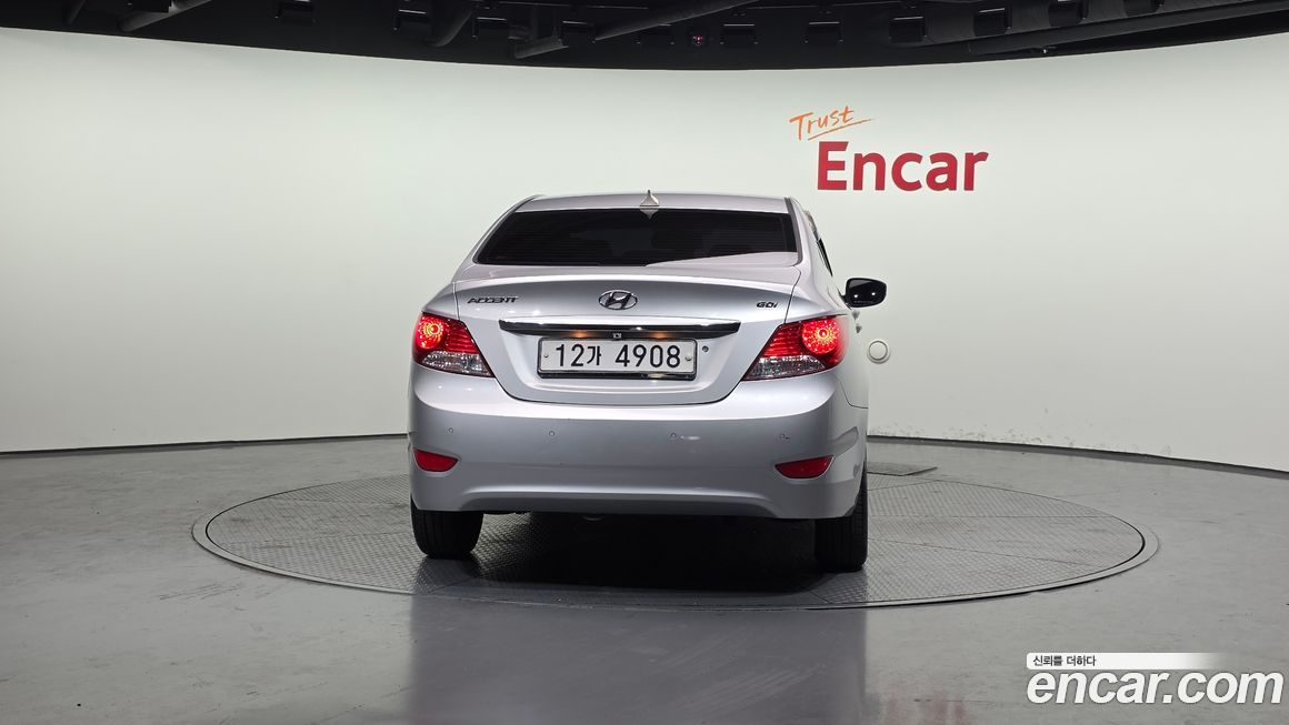 Hyundai Accent 2011