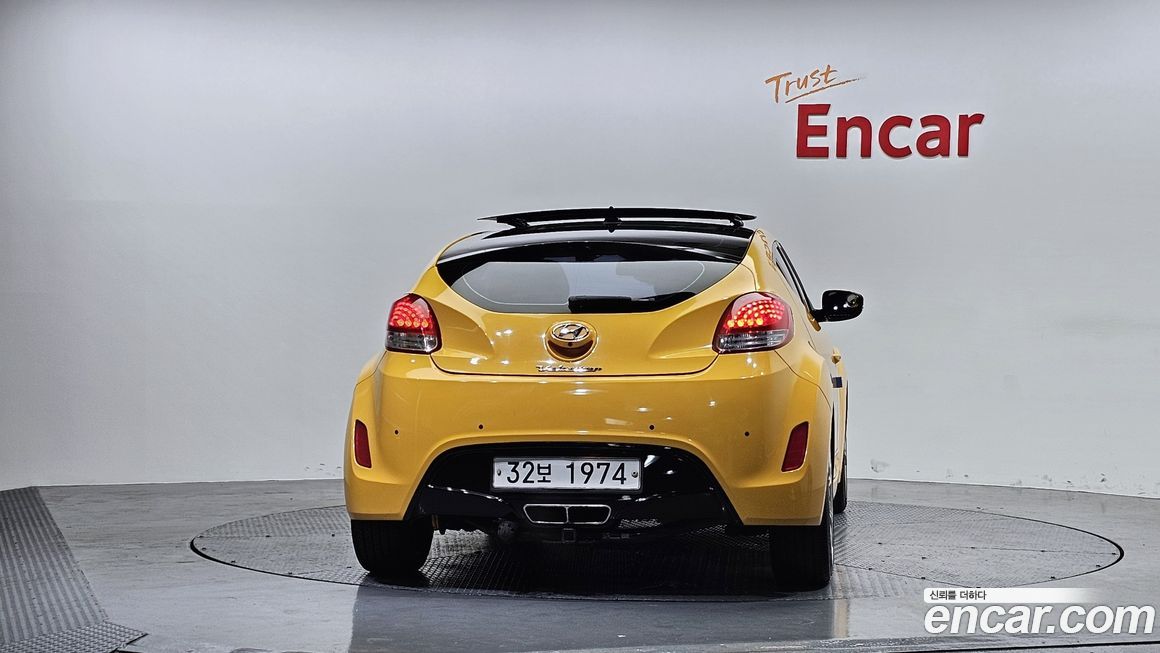 Hyundai Veloster 2013