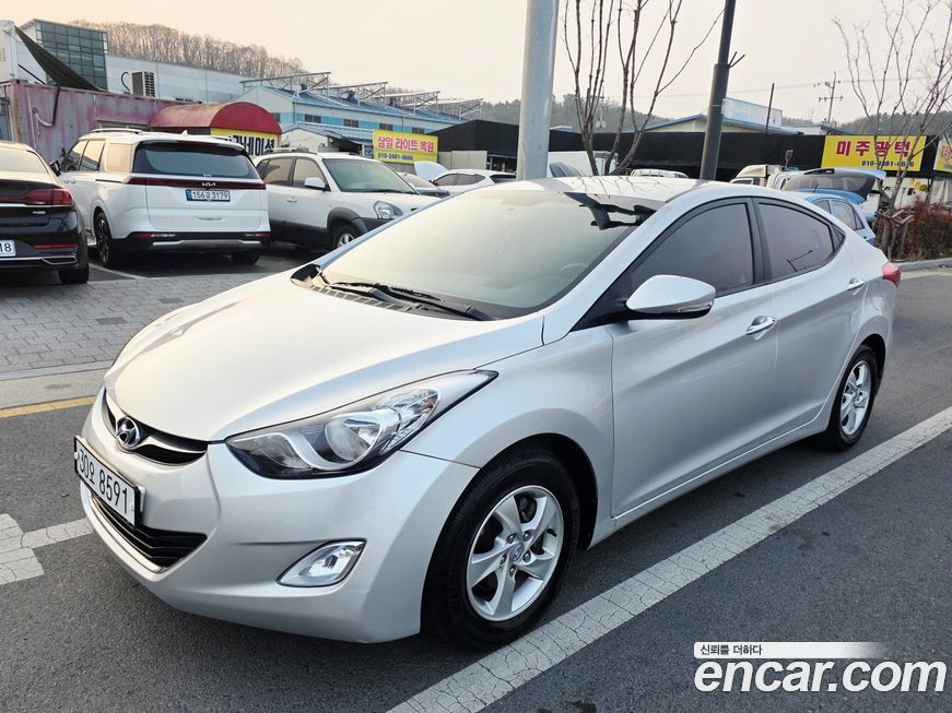 Hyundai AVANTE 2012