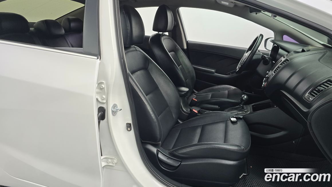 Kia K3 2013