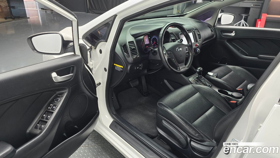Kia K3 2013