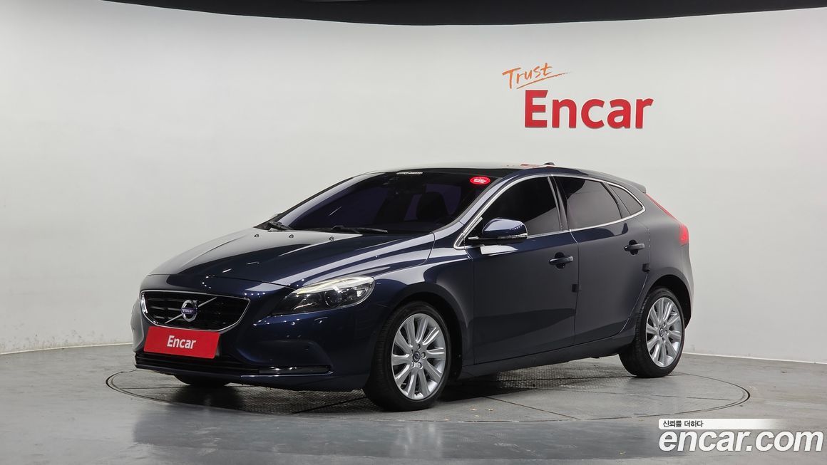 Volvo V40 2015