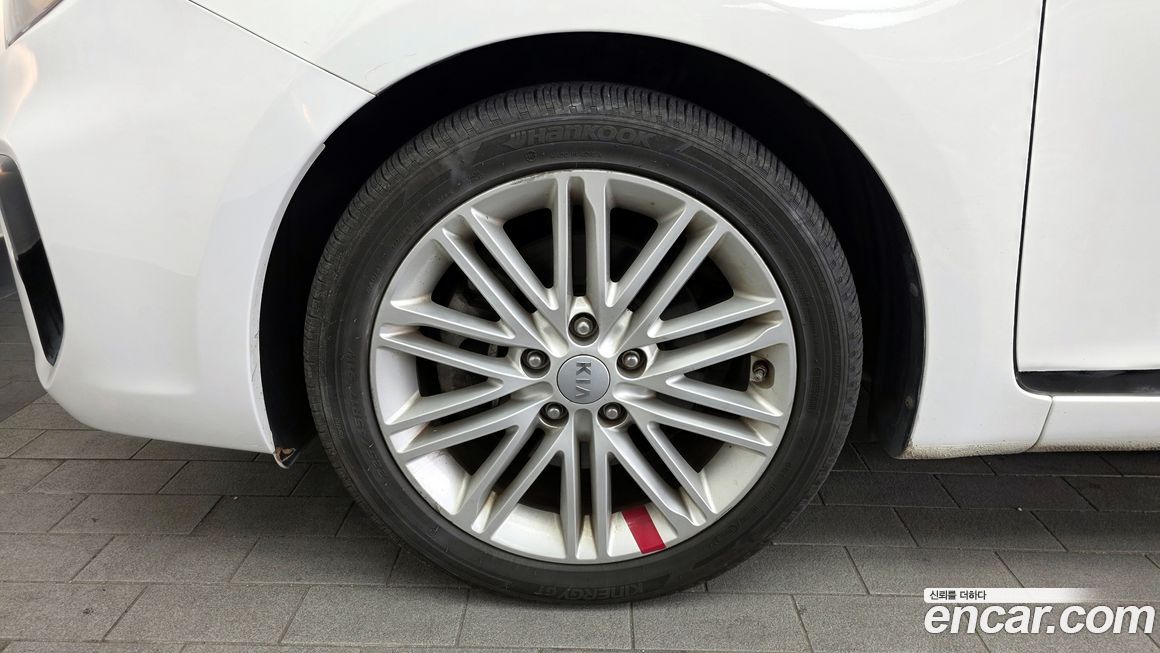 Kia Carens 2018