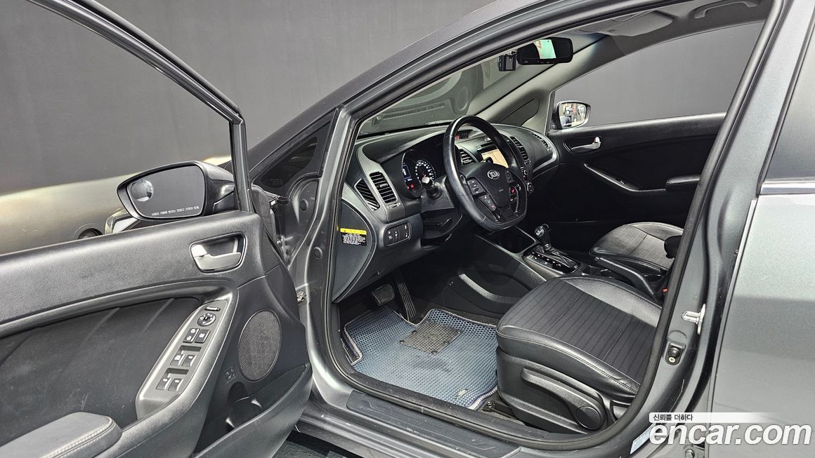 Kia K3 2016