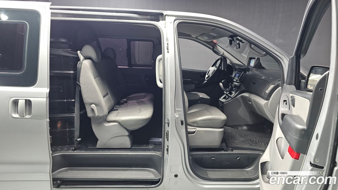 Hyundai Starex 2016