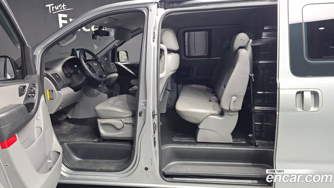 Hyundai Starex 2016