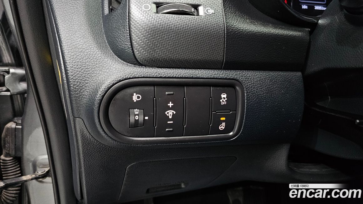 Kia K3 2016