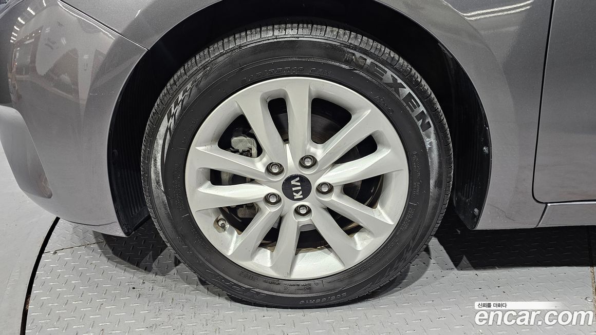 Kia K3 2016