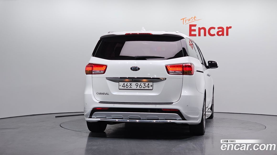 Kia Canival 2016