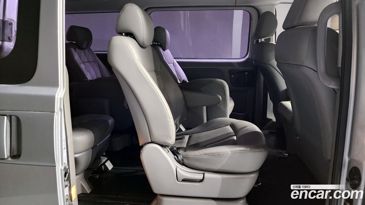 Hyundai Starex 2018