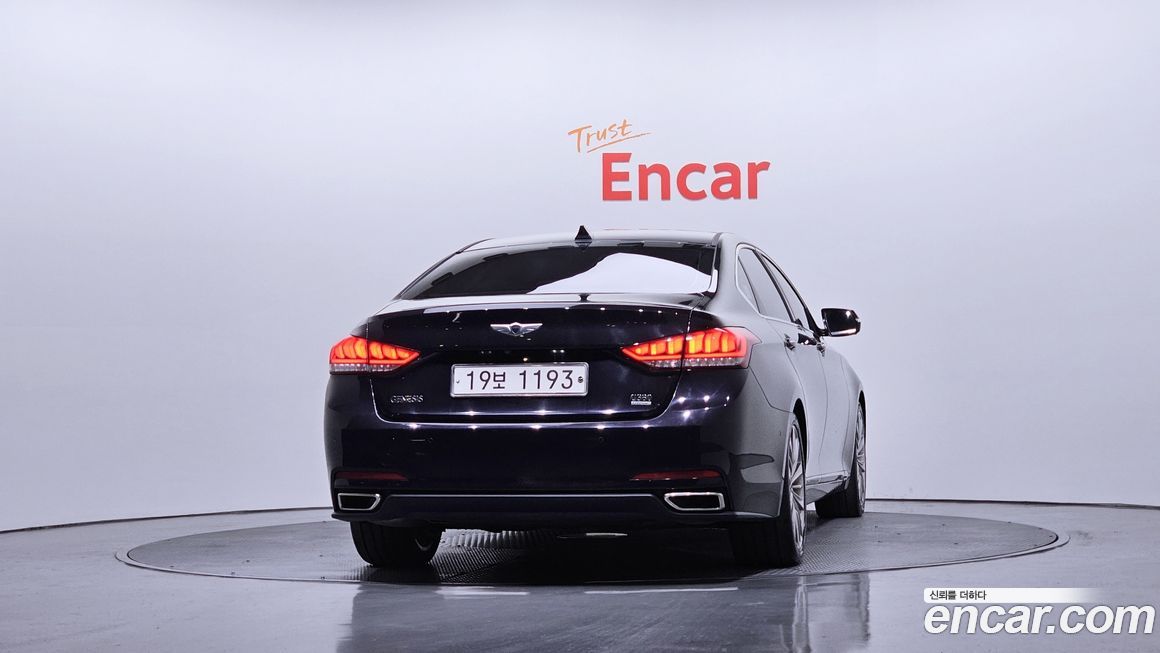 Hyundai Genesis 2016