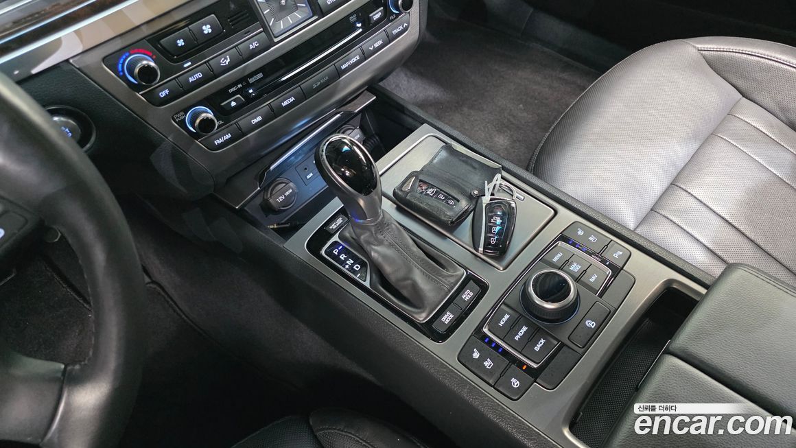 Hyundai Genesis 2016