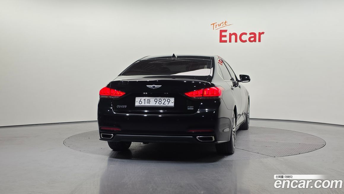 Hyundai Genesis 2016