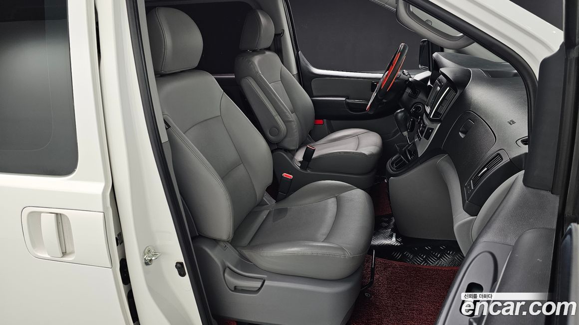Hyundai Starex 2018