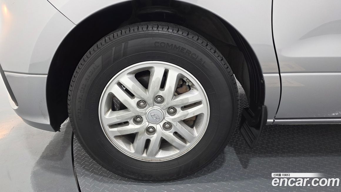 Hyundai Starex 2019