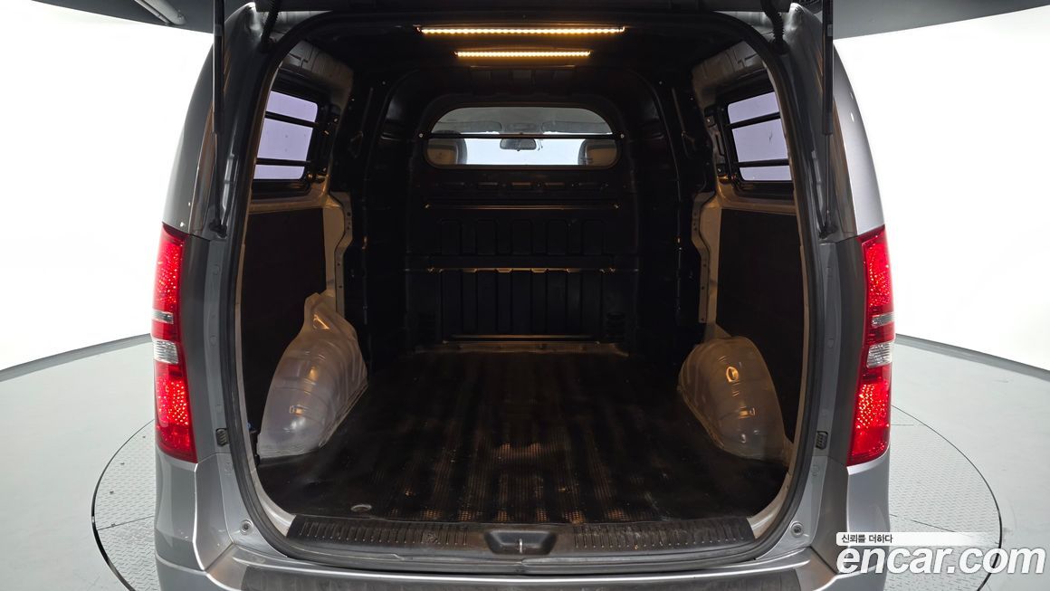 Hyundai Starex 2019