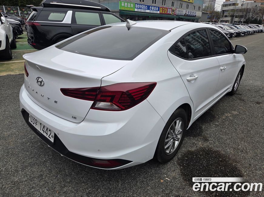 Hyundai AVANTE 2019