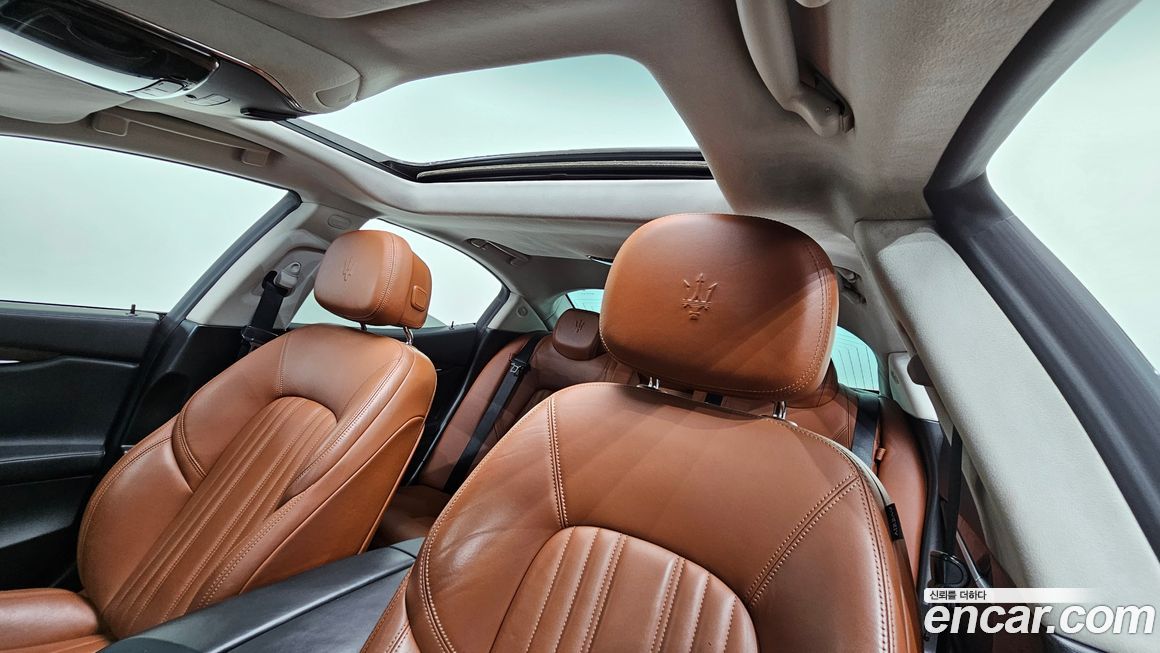 Maserati Ghibli 2015