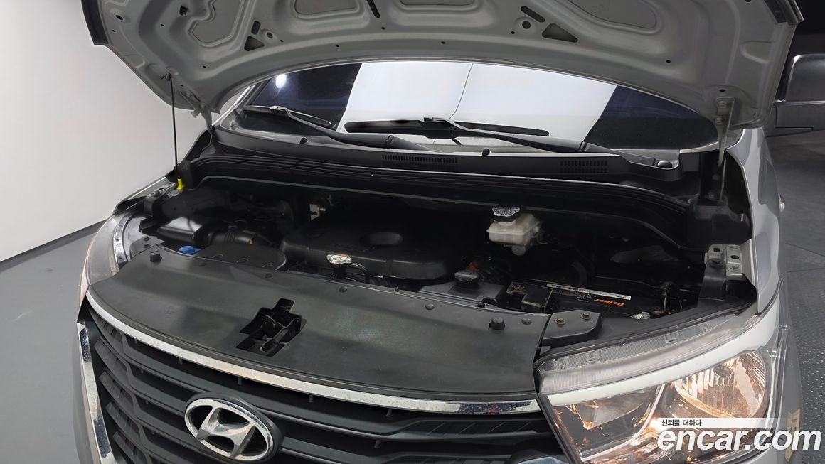 Hyundai Starex 2019
