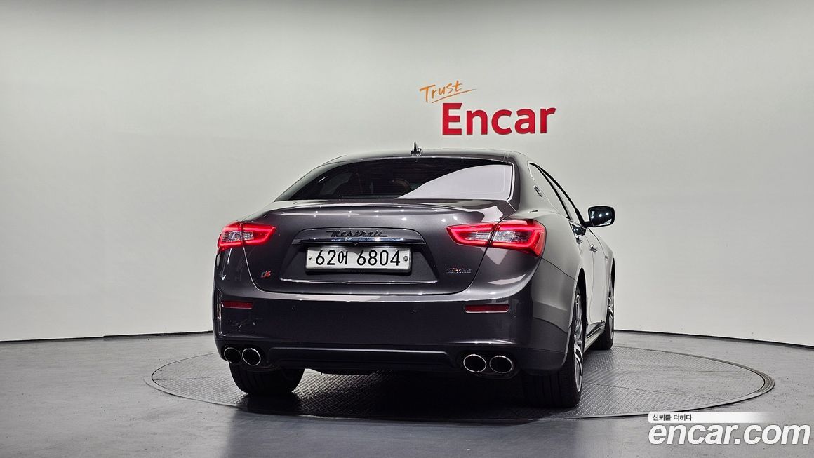 Maserati Ghibli 2015