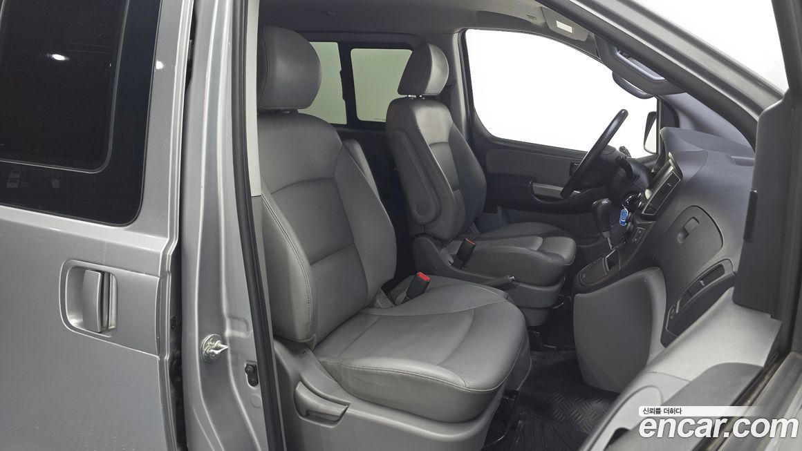 Hyundai Starex 2019
