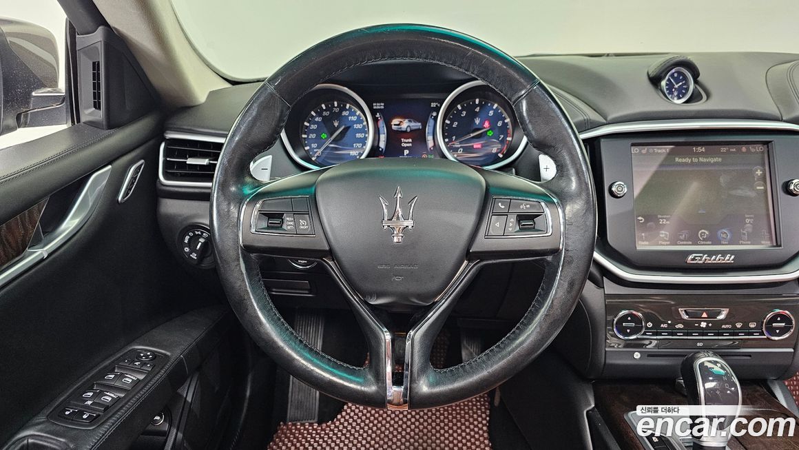 Maserati Ghibli 2015