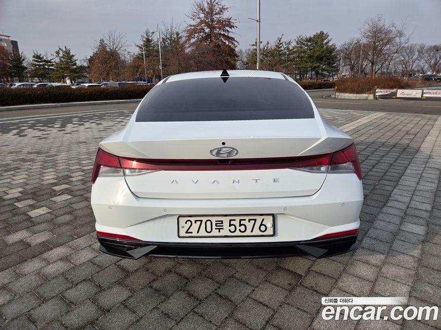 Hyundai AVANTE 2021
