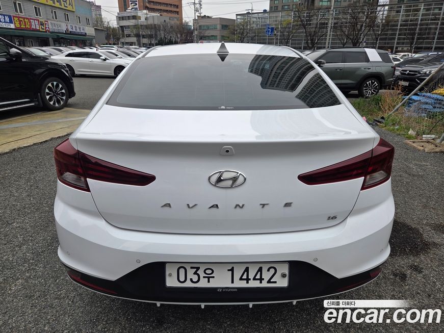 Hyundai AVANTE 2019