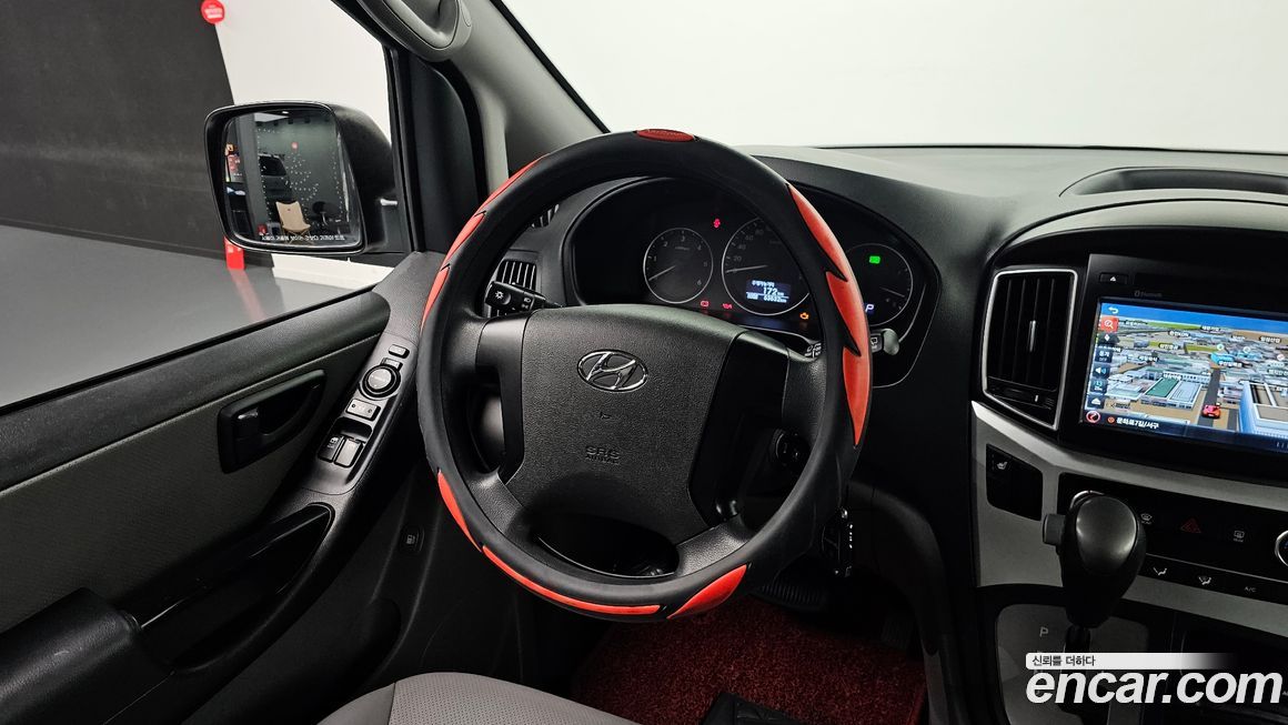 Hyundai Starex 2018