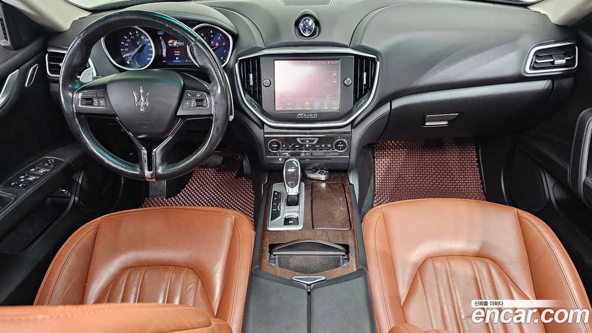 Maserati Ghibli 2015