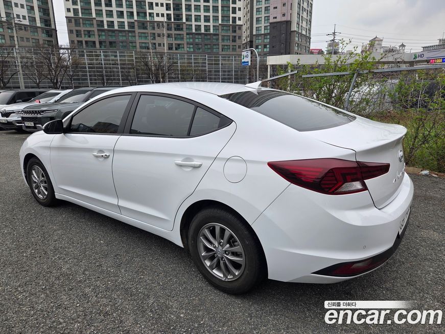 Hyundai AVANTE 2019