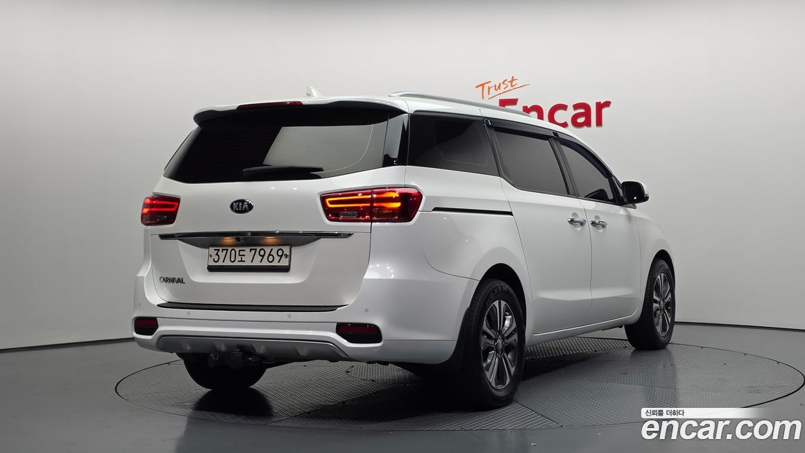 Kia Canival 2019