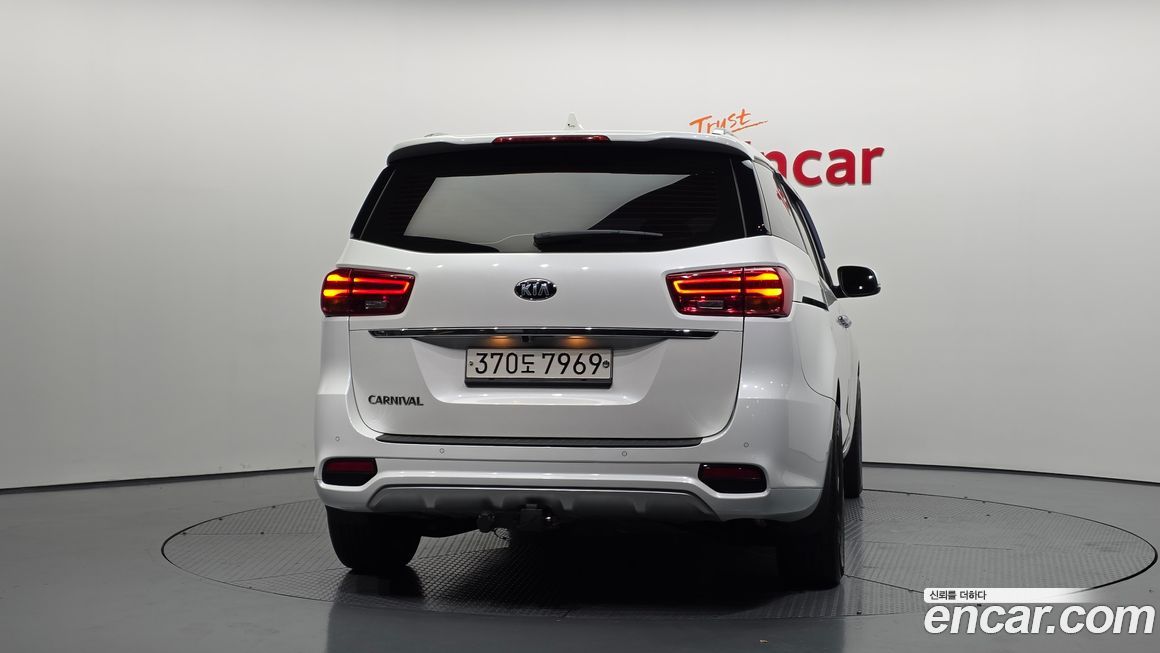 Kia Canival 2019