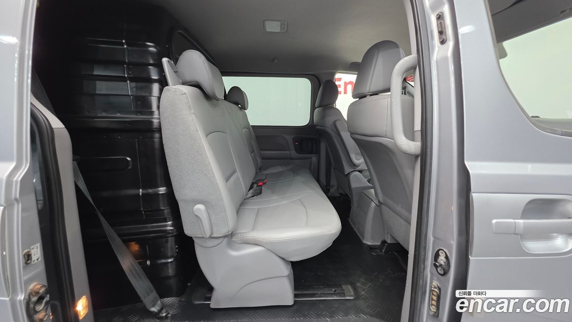 Hyundai Starex 2020