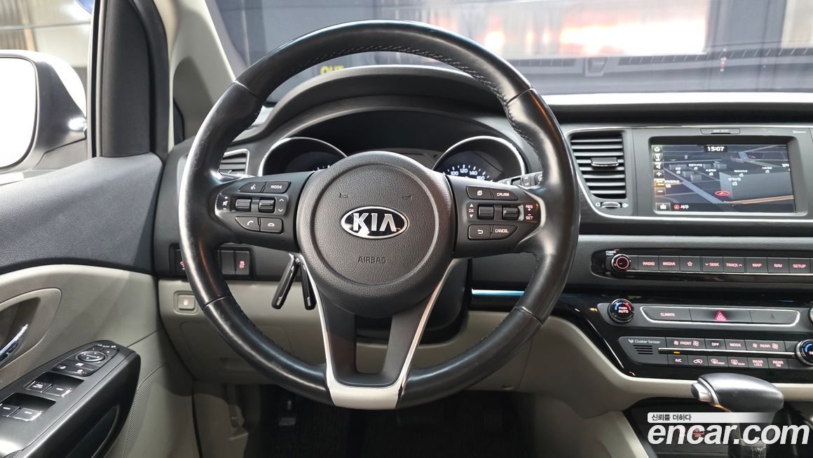 Kia Canival 2019